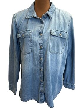 LL Bean Womens Chambray Light Wash Cotton Long Sleeve Blue Button Shirt Size L